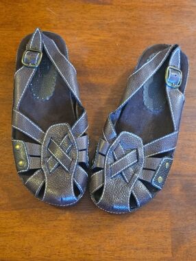 Bass Dark Brown Leather Sandal with Brass Buckle